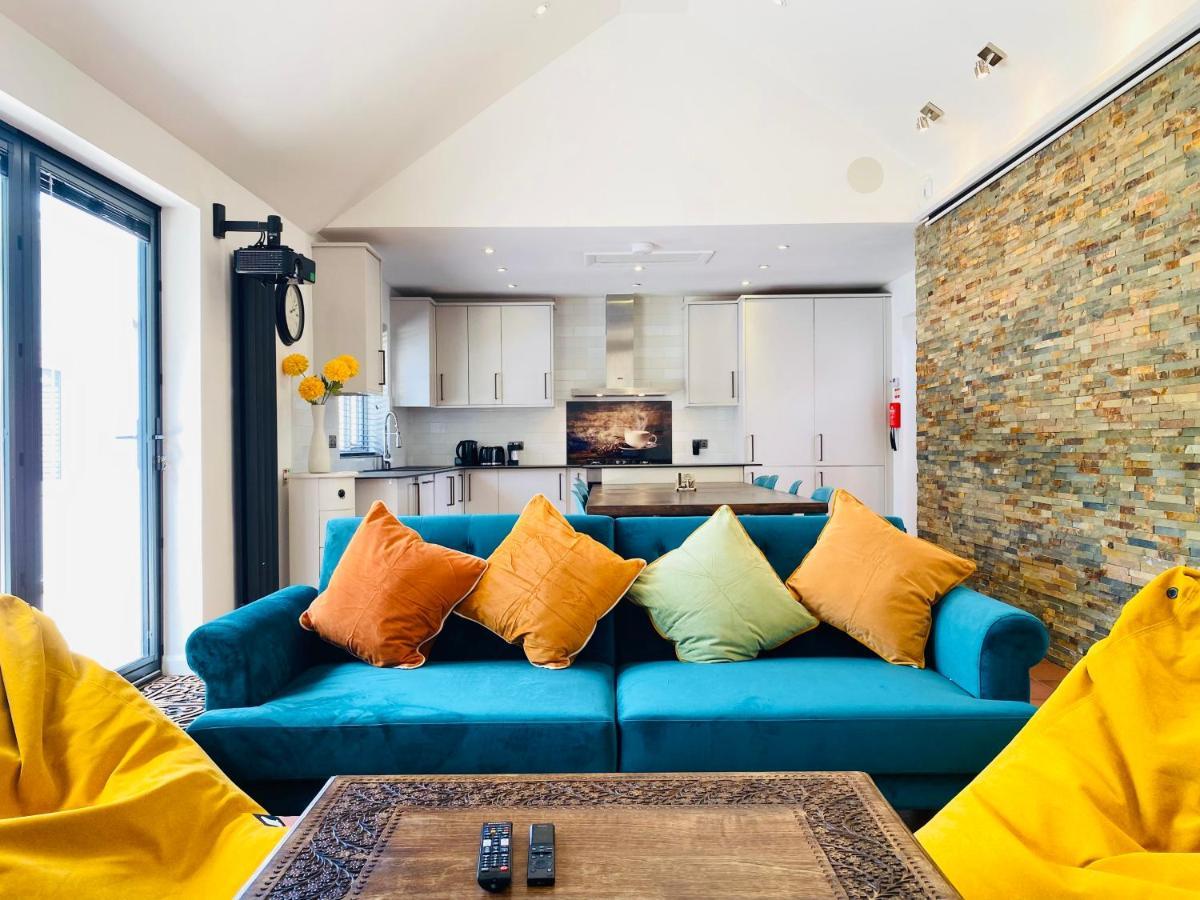 5 Bedroom Bungalow Ascot Racecourse מראה חיצוני תמונה