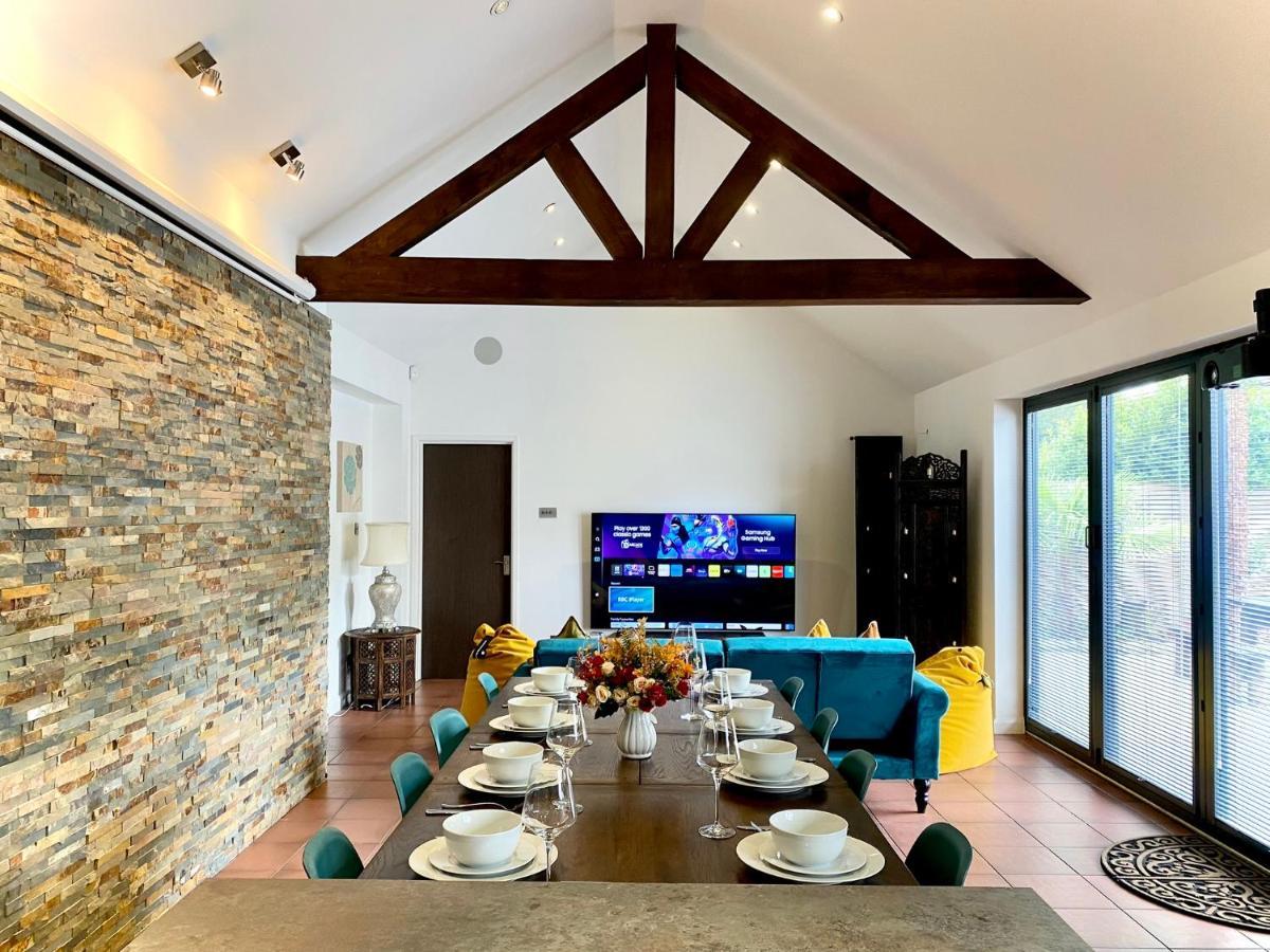 5 Bedroom Bungalow Ascot Racecourse מראה חיצוני תמונה