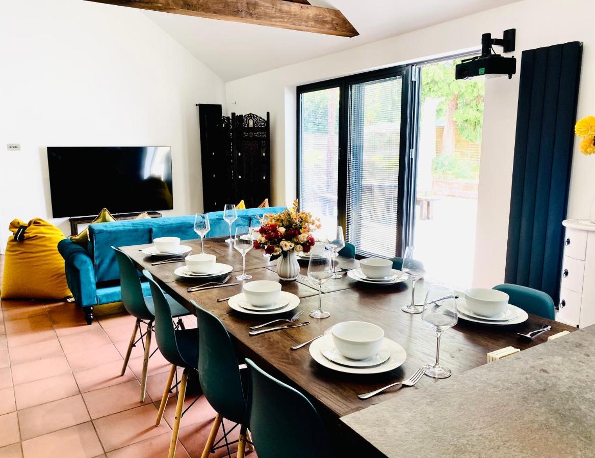 5 Bedroom Bungalow Ascot Racecourse מראה חיצוני תמונה
